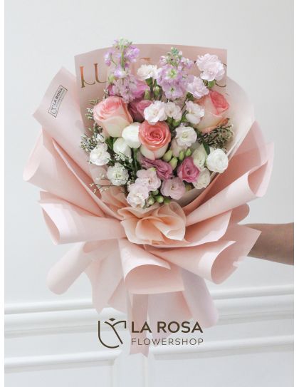 mixed pink flower bouquet