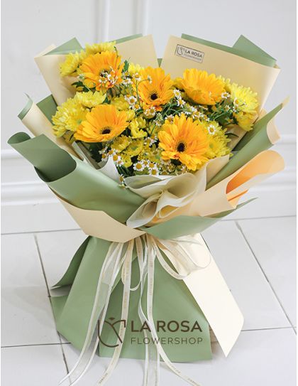 Lorelei - Fresh Flower Delivery by LaRosa Flower Shop Quezon City