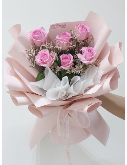 flower delivery - salmone- hot pink roses
