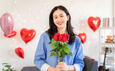 5 Tips to Make Your Valentine's Day Bloom with Flowers 
