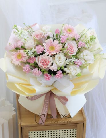 Her Special Day - Flower Bouquet Collection Philippines | Flower Bouquet Delivery