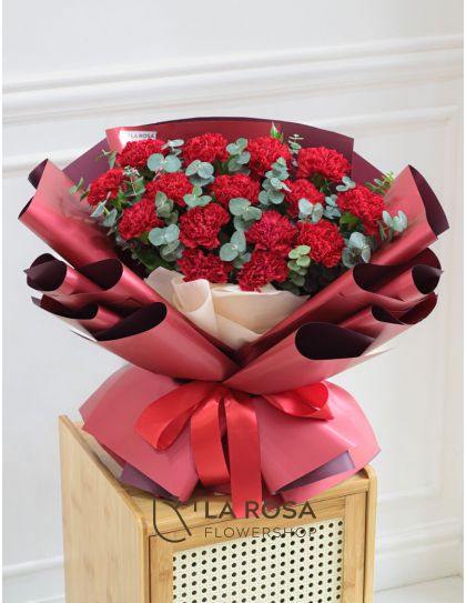 Cherry Kiss - Mixed Flowers Arrangement by La Rosa Flowershop