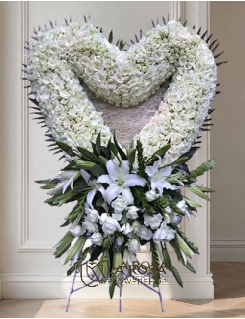 Flower Heart 02 - White Roses Flower Heart 02 - White Roses