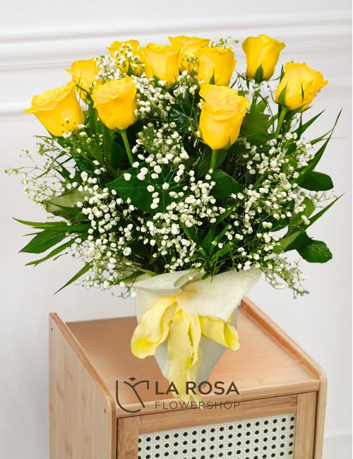 Yellow Roses in Vase Yellow Roses in Vase