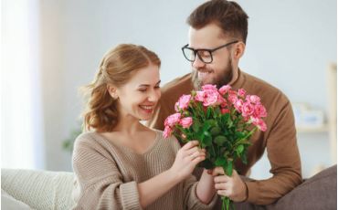 Top 5 Flowers to Gift Your Girlfriend on Your Special Day
