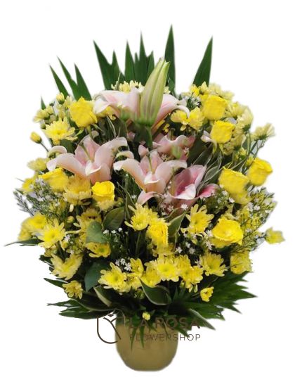 Stunning Yellow   - Mixed Flower Bouquet by LaRosa Flower Shop Quezon City