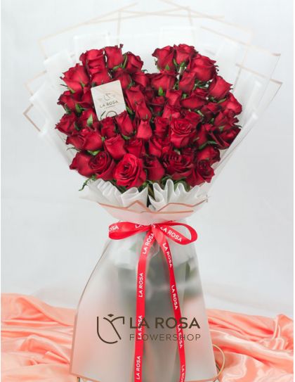 Fiordelise - Imported Roses Bouquet by LaRosa Flowershop