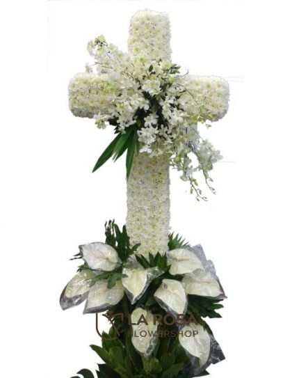 Cross Arrangement 02 for delivery by La Rosa Flower Shop