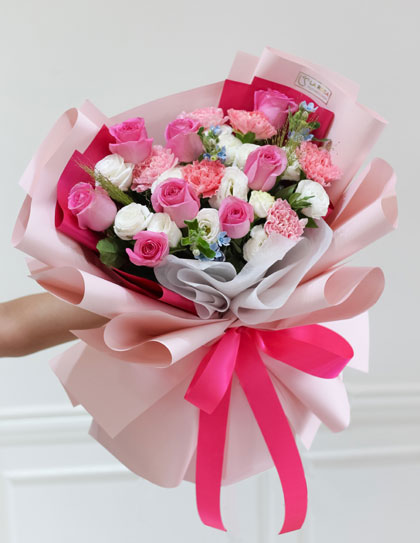 Affordable pink roses as flower tributes for loved ones in the philippines