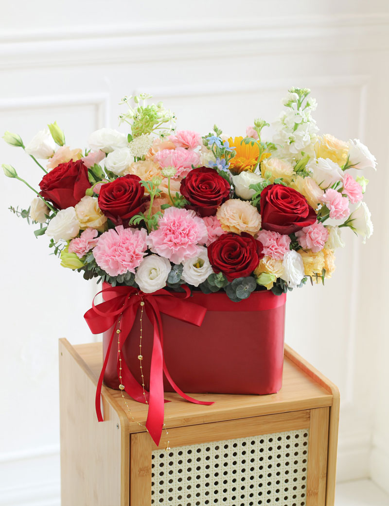 Passion Fleurie mixed flower arrangement with colorful blooms for a special anniversary celebration
