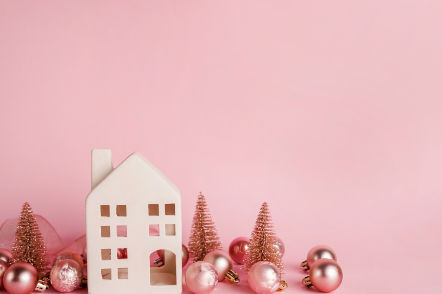 Decorating Your Home with Holiday Flowers