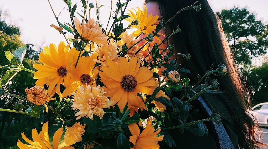 Anniversary flowers chosen based on personal preferences
