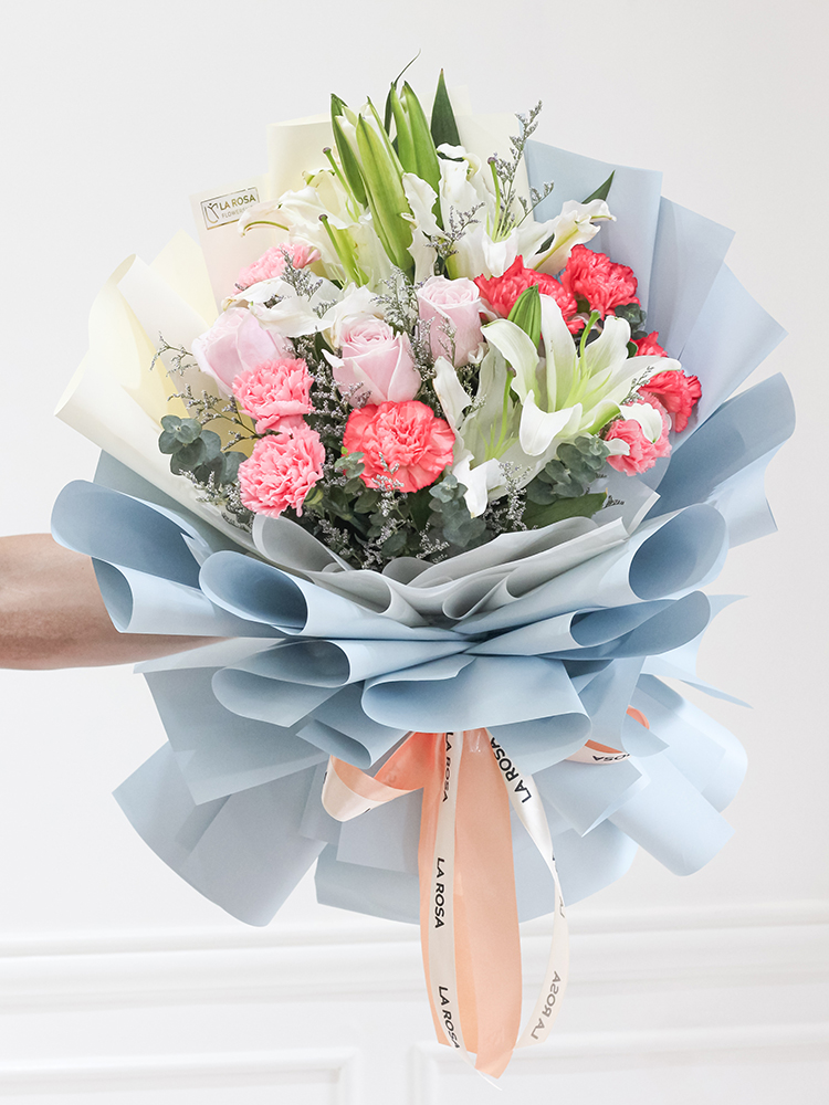 Leona by La Rosa Flower Shop