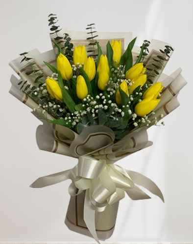 Tulips Bouquet by La Rosa Flower Shop